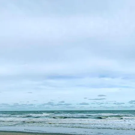 In By The Beach, Cleaning Included Apartamento Nieuwpoort